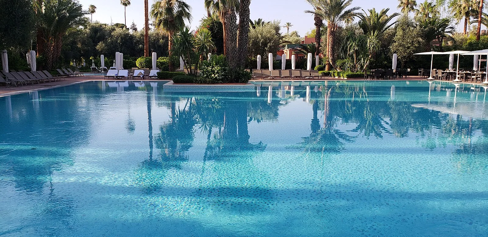 Expertise d'un hôtel au Maroc — RevPAR, GOP, VPGA 4 du Red Book RICS
